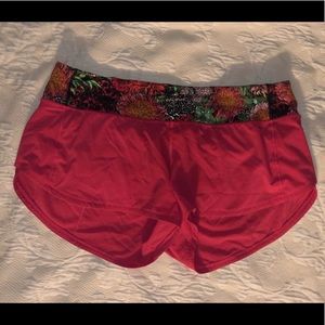 Lululemon Speed Up Shorts 2.5”